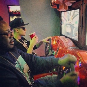  Biebz and T-Pain playing a video game