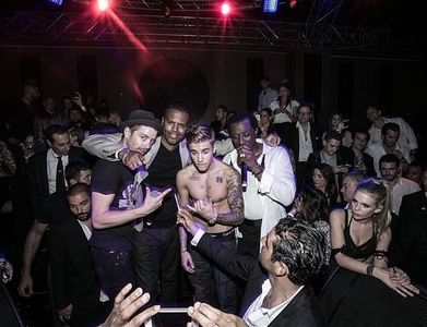 Jb in the club ! 