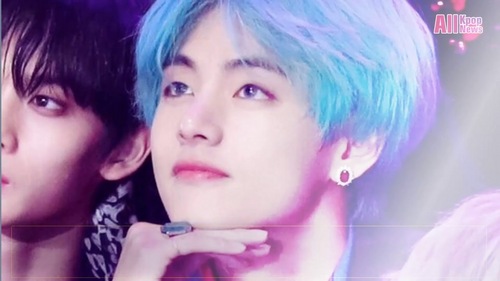  why is taehyung so uncontrollably hot?