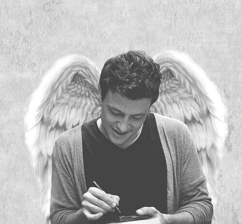  13 July 2013 , the awful news broke that Cory Monteith had sadly passed away :( He’ll always an エンジェル who deserved the world and もっと見る !