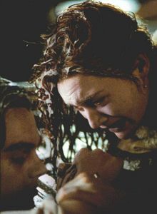  Kate looking very sad in this emotional 'Titanic' scene.Every time I see this scene,I cry my eyes out.
