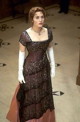  Rose's Dress in the makan malam scene in Titanic. I cinta that dress. I've always wanted it.