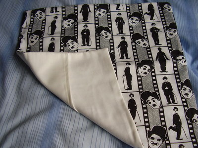  would any fãs out there be intrestered in buying Charlie Chaplin cushion covers i have made, 12" to 18" priced at £1-50 to £3 +p&p depending on where you are, just contact me for mais details