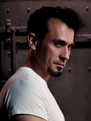  Right.Im going to say a actor and 당신 post a picture that is hot.Post a picture of Robert Knepper that 당신 think is hot.