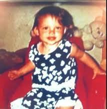  Post a pic of your fave actress as a little kid.Mine is Kristen Stewart.