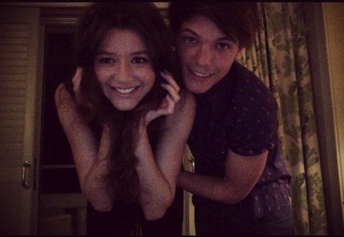 post a cute pic of louis and eleanor