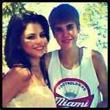 Are Selena and Justin broken up or is this just some mais gossip?