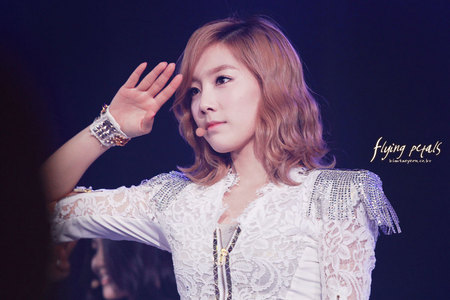  Post a foto of Taeyeon of Tiffany in blonde hair
