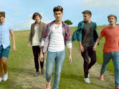  Post a picture of one direction from there video "live while we're young" (PROPS)