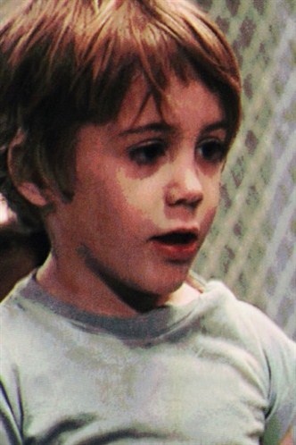  Post a pic of Rob Downey Jr at a young age