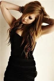  Post a pic of Avril in a black dress (props)