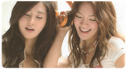  Post a picture of your least お気に入り SNSD member with your 秒 least favorite.