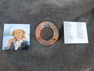 Is anyone interested in a 3inch japanese cdsingle with insert and picture cover from Kylie Minogue called I should be so Lucky ? Please mail me at gert@van-kreuningen.nl.