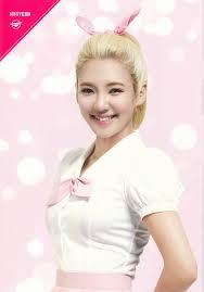  what can you say about HYO YEON?