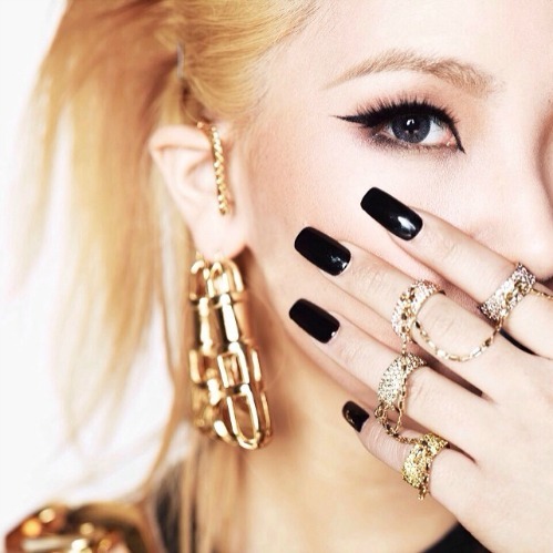  ♥ Post cool pic of CL ♥