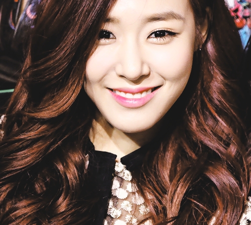  ♥ Post A 사진 Of The SNSD Member That 당신 Think Has The Best Smile ♥