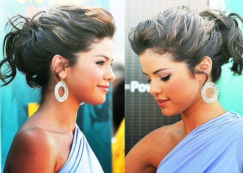 Selena Hoop Earrings Contest