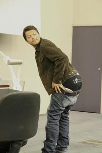  Post a pic of your actor mostrando his underwear.