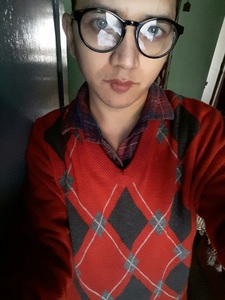  Hi Guys, How Do I Look In Glasses?