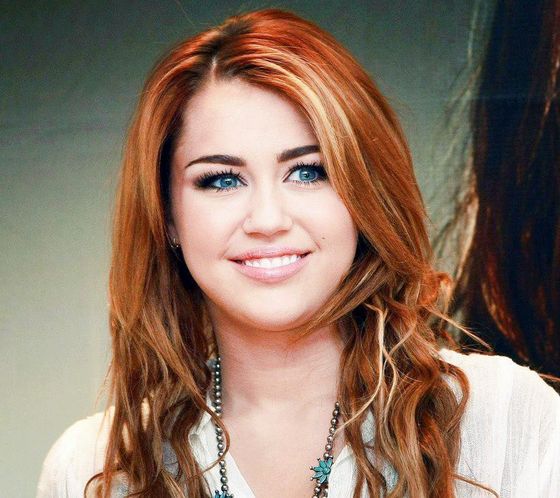  Anna is as pretty as Miley cos she has a beautiful face and a beautiful soul <3