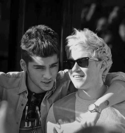  Your the Zayn to my Niall<33