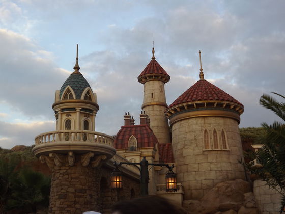  Prince Eric's istana, castle in New Fantasyland!