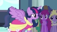  The Princess Twilight cometh Behold, behold A Princess here before us Behold, behold, behold