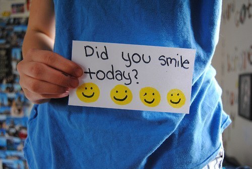  ❥ Smile everyday, it makes 你 更多 beautiful. ❥