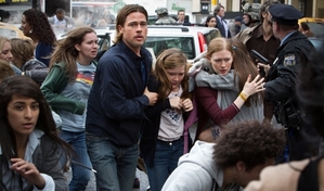  Brad Pitt fights to save his family and the human race in World War Z