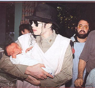  Accompanying Michael On One Of His Humanitarian Visits To The Hospital