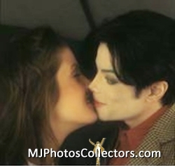  Michael And Lisa Marie During Their Happier 日