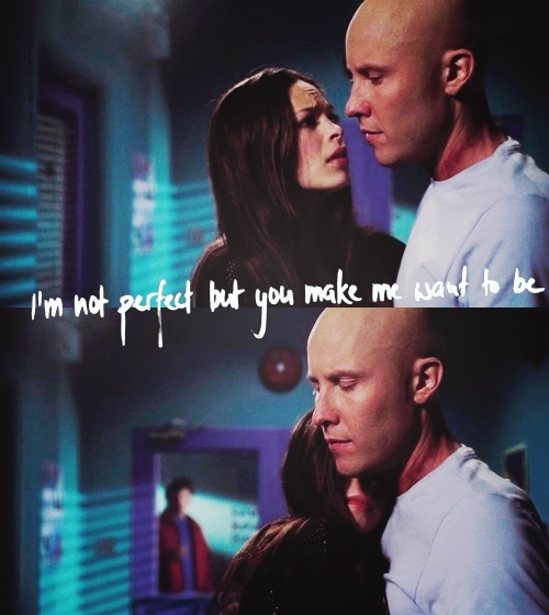  Amazing scene when Lex saves Lana in the hospital...
