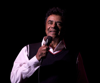  Listening To A Johnny Mathis C.D. On Michael's halaman awal Entertainment Center