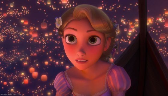  5. Rapunzel: her gorgeous doll like green eyes, adorable smile and of course her famous long locks give her spot number 5 on my lista