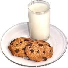  牛奶 With Cookies...