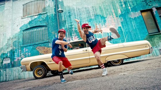  Jensen Reed (L) and Ben Giroux (R) in parody musique video "Dump Drumpf!"
