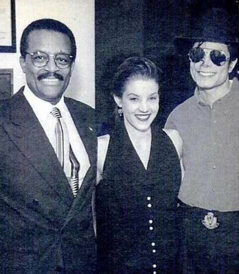  Visiting With Johnnie Cochran