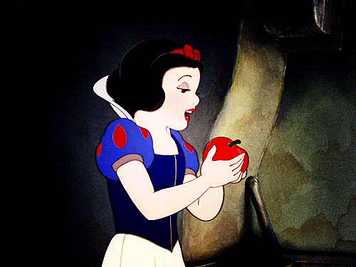  I also try to be kind to those who may have wronged me in my life, and people may see me as naïve o gullible as I do tend to give people many segundo chances, so I relate to Snow White in that way.