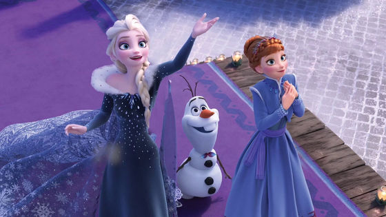  Elsa İn her क्रिस्मस Dress With Anna