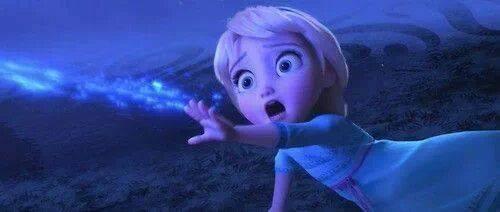  Elsa accidentally hurting Anna