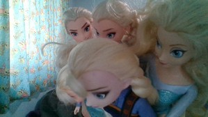  u can never have enough of Elsa.