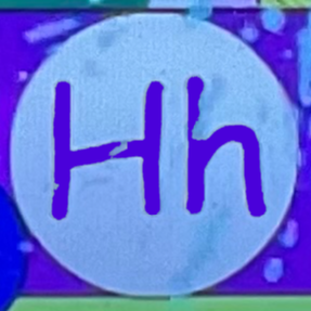  White cercle H