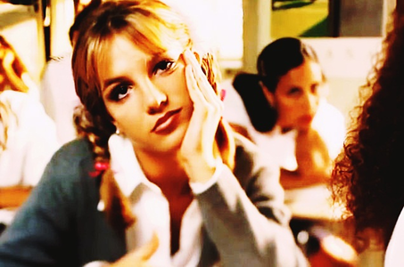  일 21 – A song that reminds 당신 of your childhood [b] Baby One 더 많이 Time [/b] (Britney Spears)