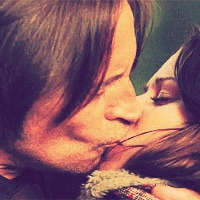  día 6: The best kiss Rumpel and Belle (Once Upon a Time)