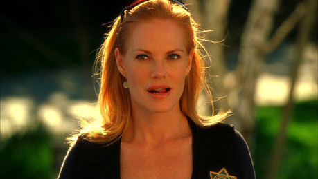  hari 14 - favorit older female character Catherine Willows from csi