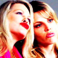  2 - Lips (Beverly D'Angelo was a peeerfect choice for Laurie's mother.)