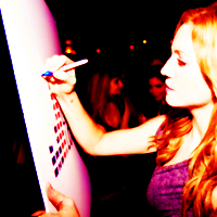  R53 - Brittany Snow 1 - Signing Autograph (I went through about 10 attrici before I finally found