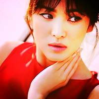  ROUND HUNDRED & TWO : [b] Song Hye Kyo[/b] 1. Wearing Red