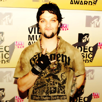  CAT#1 (2006 MTV VMA's, because like the other 400 guys I considered for this round, he's a loser with