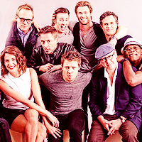 5. Cast Group foto - [b] Avengers Cast [/b]